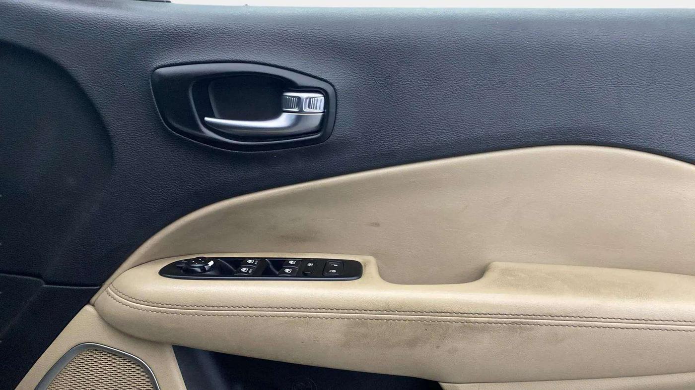 2018 Jeep Compass LONGITUDE (O) 2.0 DIESEL, Diesel, Manual, 83,285 km, Driver Side Door Panels Control