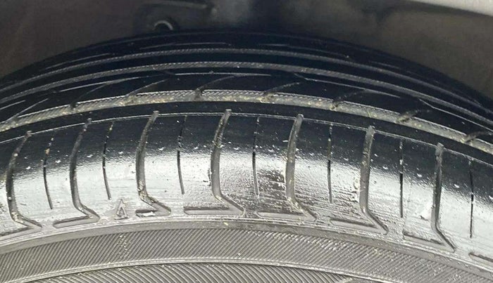 2019 Maruti Celerio ZXI, Petrol, Manual, 92,623 km, Left Front Tyre Tread