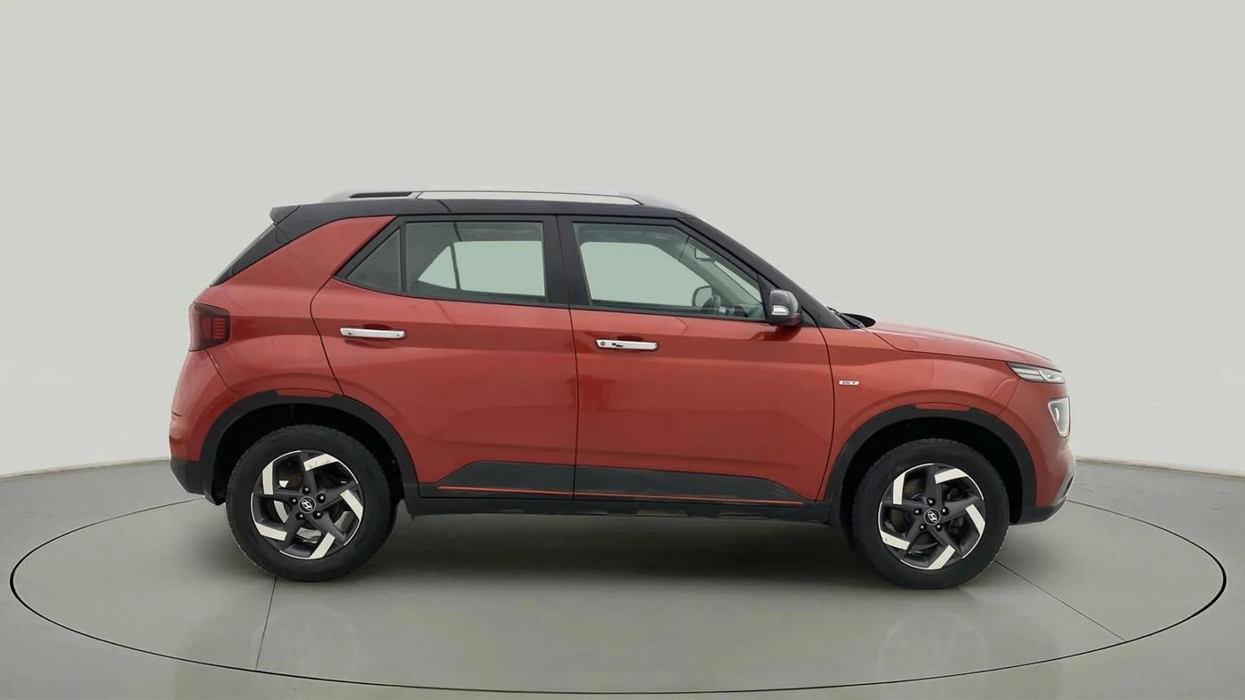 2019 Hyundai VENUE SX PLUS 1.0 TURBO DCT, Petrol, Automatic, 1,14,227 km, Right Side View