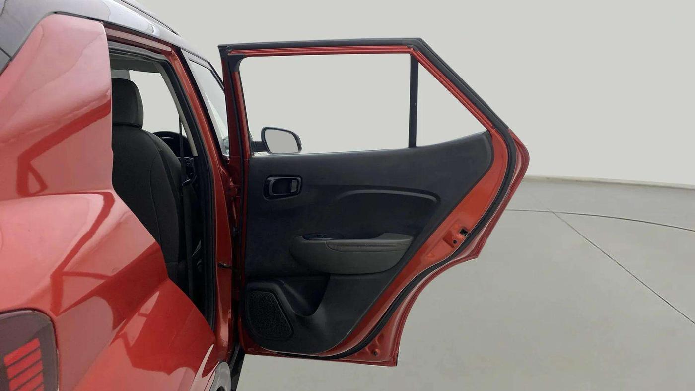 2019 Hyundai VENUE SX PLUS 1.0 TURBO DCT, Petrol, Automatic, 1,14,227 km, RHS Rear Door
