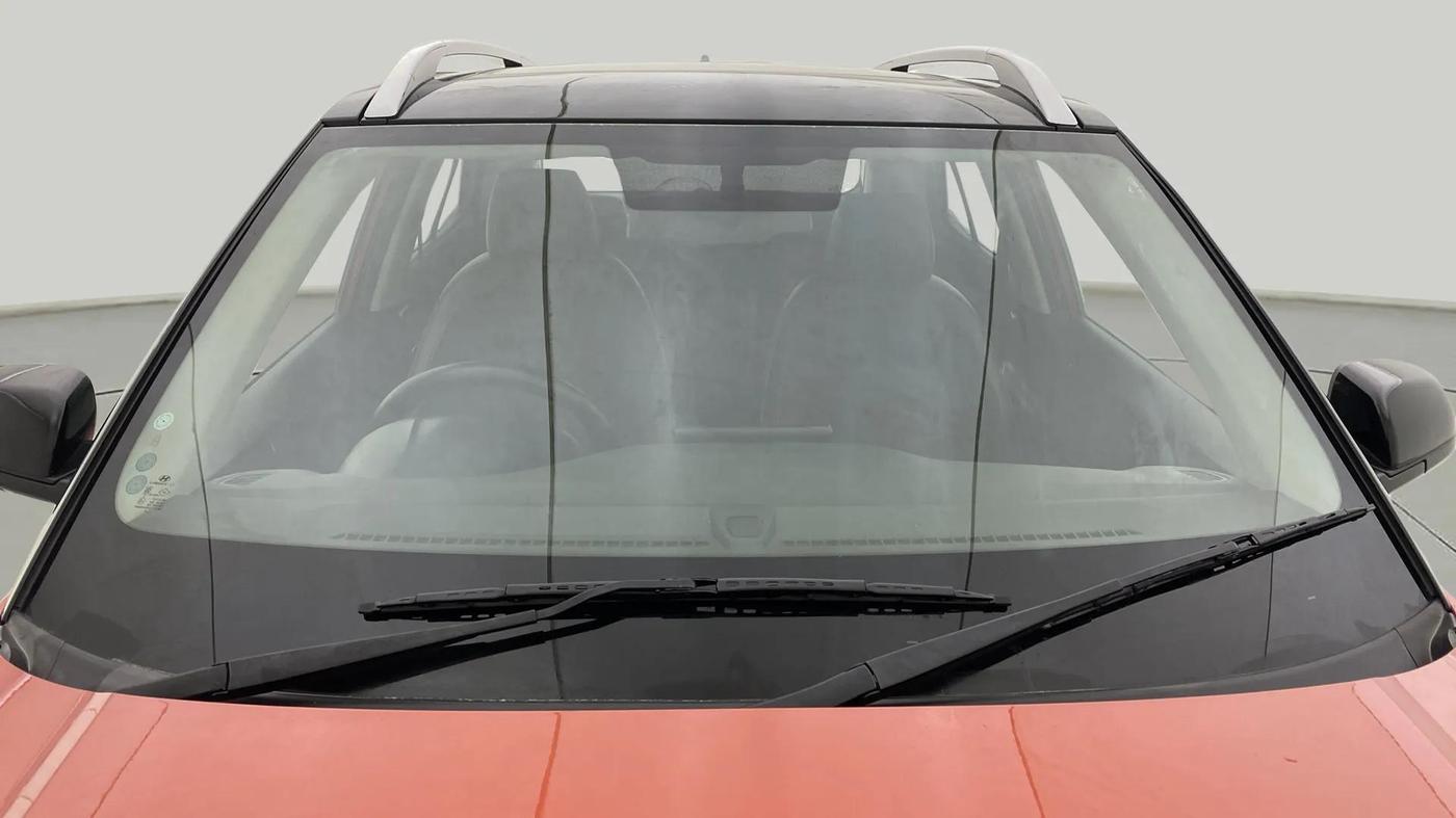 2019 Hyundai VENUE SX PLUS 1.0 TURBO DCT, Petrol, Automatic, 1,14,227 km, Front Windshield