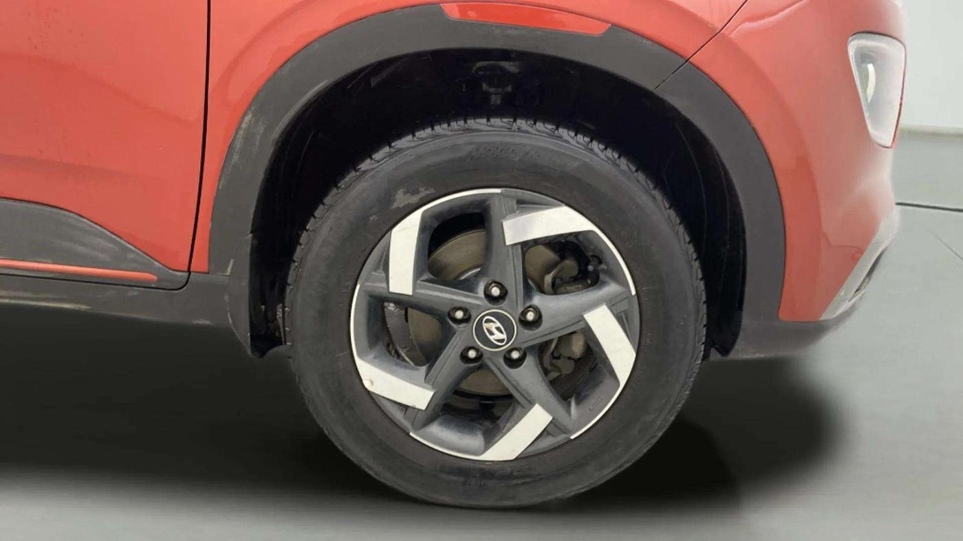 2019 Hyundai VENUE SX PLUS 1.0 TURBO DCT, Petrol, Automatic, 1,14,227 km, Right Front Wheel