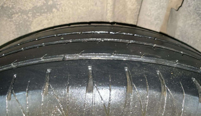 2017 Maruti IGNIS SIGMA 1.2, Petrol, Manual, 1,02,951 km, Left Rear Tyre Tread