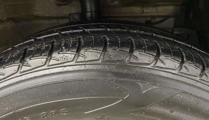 2012 Maruti Swift ZXI, Petrol, Manual, 37,735 km, Right Front Tyre Tread