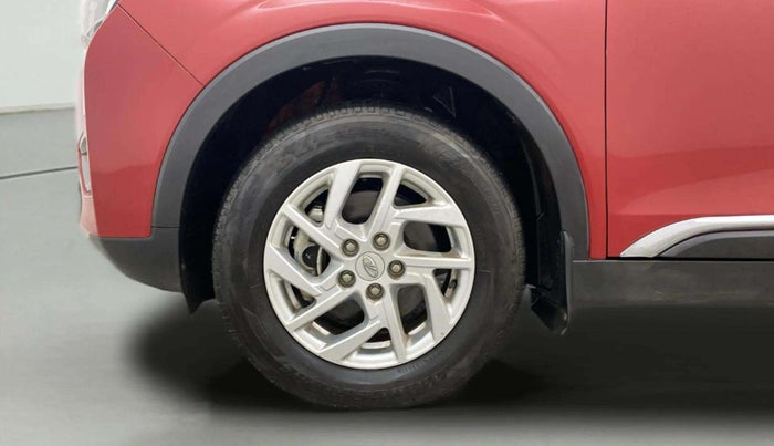 2022 Mahindra XUV300 W8 1.5 DIESEL, Diesel, Manual, 13,218 km, Left Front Wheel