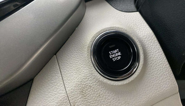 2022 Mahindra XUV300 W8 1.5 DIESEL, Diesel, Manual, 13,218 km, Keyless Start/ Stop Button