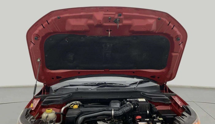 2022 Mahindra XUV300 W8 1.5 DIESEL, Diesel, Manual, 13,218 km, Open Bonet