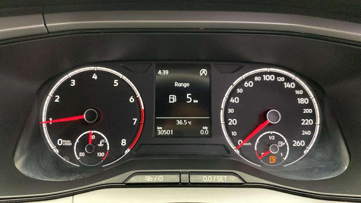 2022 Volkswagen TAIGUN HIGHLINE 1.0 TSI MT, Petrol, Manual, 30,682 km, Odometer Image