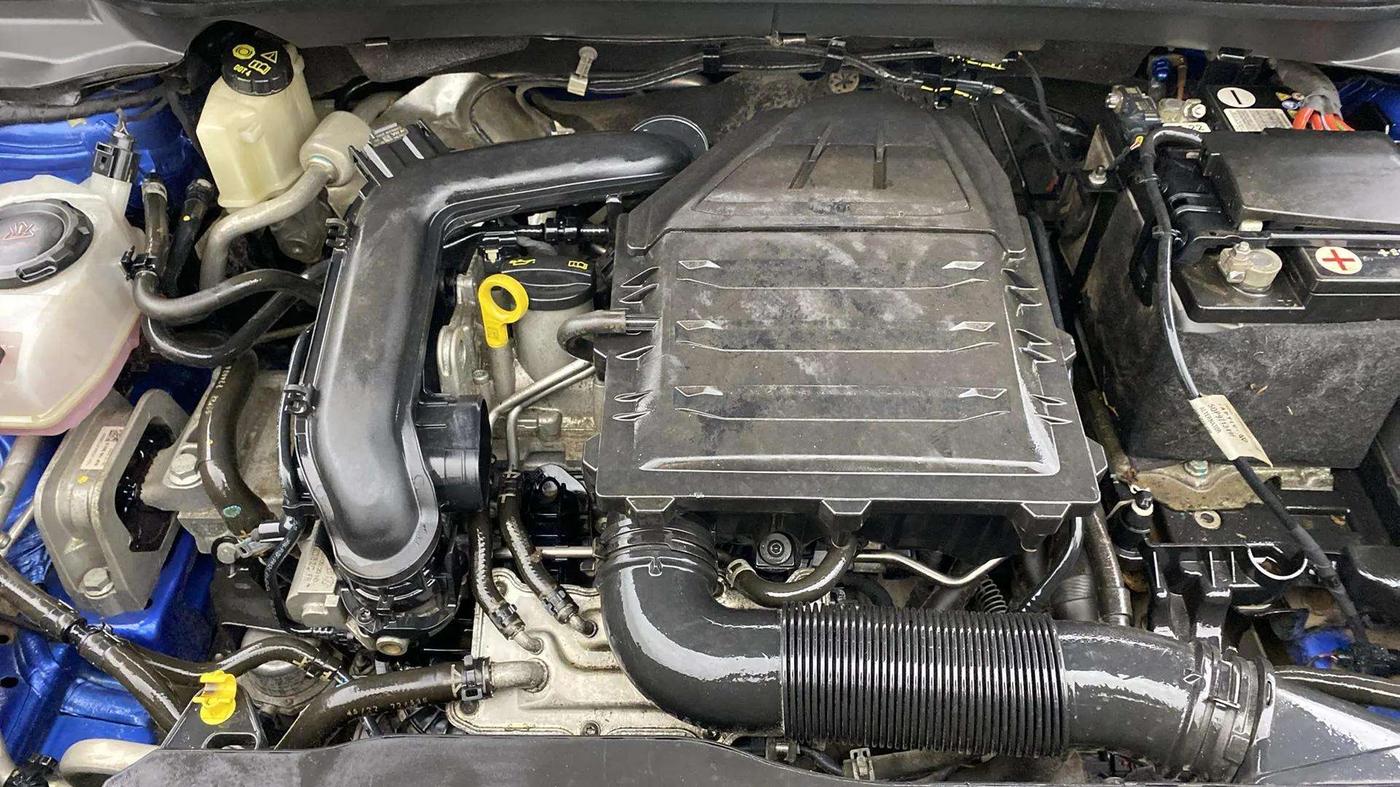 2022 Volkswagen TAIGUN HIGHLINE 1.0 TSI MT, Petrol, Manual, 30,682 km, Engine View