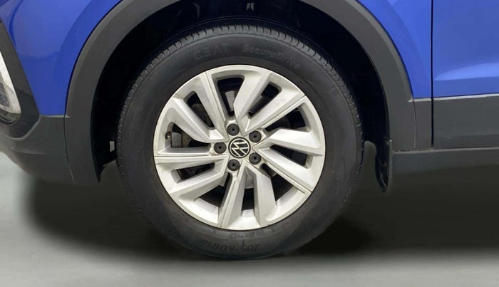 2022 Volkswagen TAIGUN HIGHLINE 1.0 TSI MT, Petrol, Manual, 30,496 km, Left Front Wheel
