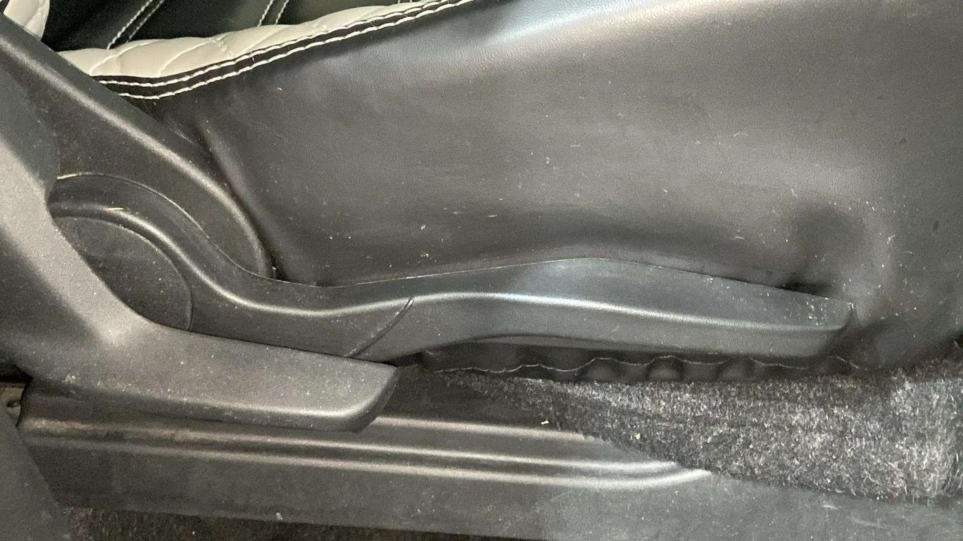 2018 Maruti IGNIS ALPHA 1.2 AMT, Petrol, Automatic, 32,499 km, Driver Side Adjustment Panel