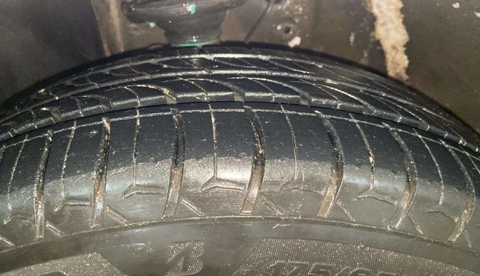 2018 Maruti IGNIS ALPHA 1.2 AMT, Petrol, Automatic, 32,499 km, Left Front Tyre Tread