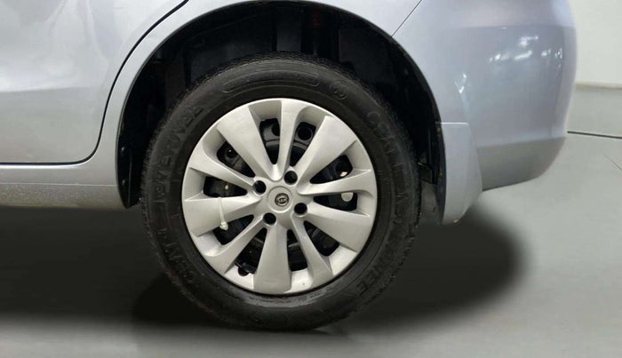 2013 Maruti Ertiga VXI CNG, CNG, Manual, 92,947 km, Left Rear Wheel