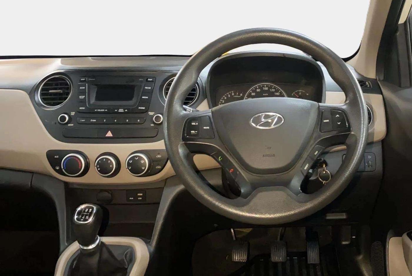 2016 Hyundai Grand i10 SPORTZ 1.2 KAPPA VTVT, Petrol, Manual, 48,261 km, Steering Wheel Close Up