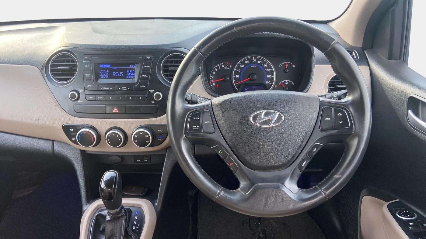 2016 Hyundai Grand i10 ASTA (O) AT 1.2 KAPPA VTVT, Petrol, Automatic, 76,894 km, Steering Wheel Close Up