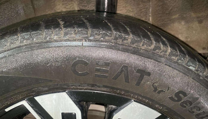 2021 Renault Kiger RXZ AMT, Petrol, Automatic, 54,197 km, Left Rear Tyre Tread