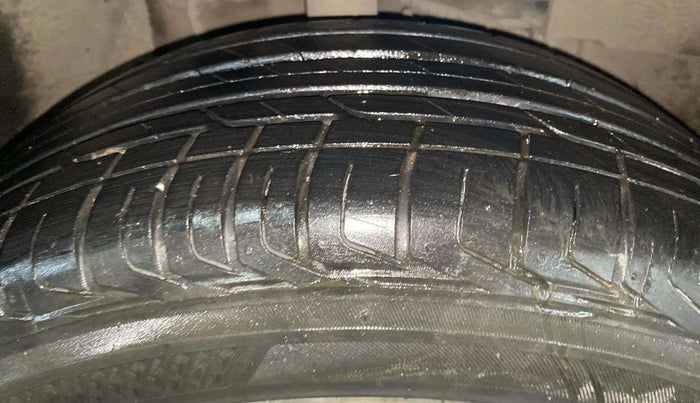 2019 Tata NEXON XMA PETROL, Petrol, Automatic, 59,107 km, Right Front Tyre Tread
