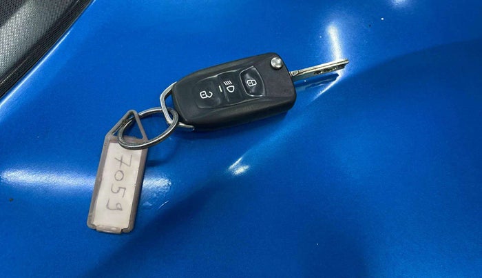2019 Tata NEXON XMA PETROL, Petrol, Automatic, 59,107 km, Key Close Up