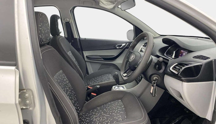 2020 Tata Tiago XZA PLUS PETROL, Petrol, Automatic, 43,215 km, Right Side Front Door Cabin