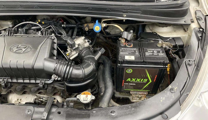2013 Hyundai i10 MAGNA 1.1, CNG, Manual, 67,210 km, Engine View - Left
