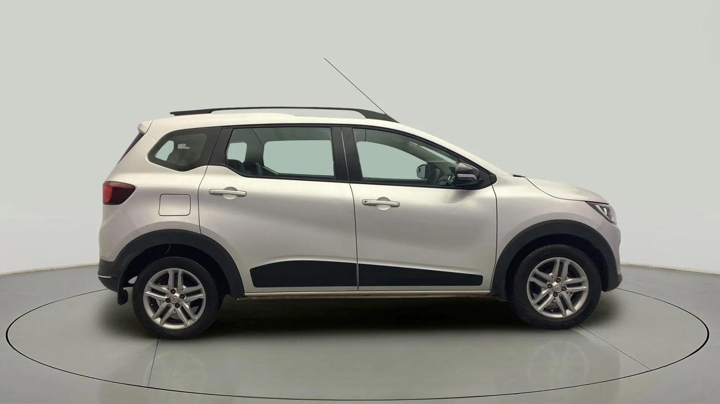 2022 Renault TRIBER RXZ, CNG, Manual, 38,811 km, Right Side View