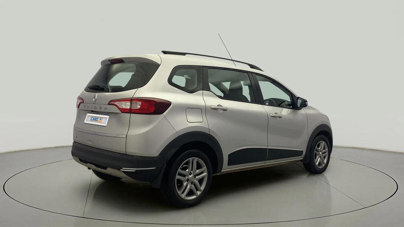 2022 Renault TRIBER RXZ, CNG, Manual, 38,811 km, Right Back Diagonal