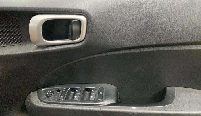 2019 Hyundai VENUE S 1.0 TURBO DCT, Petrol, Automatic, 37,365 km, Driver Side Door Panels Control