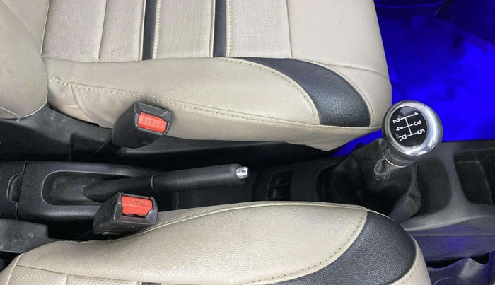 2017 Maruti Wagon R 1.0 VXI, Petrol, Manual, 68,721 km, Gear Lever