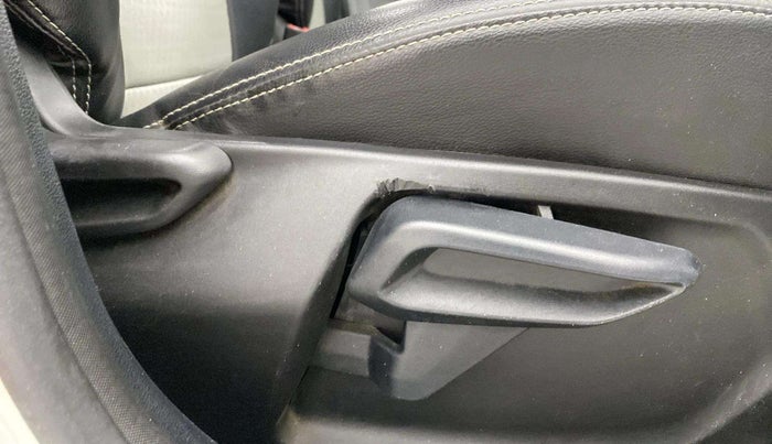 2021 Tata Tiago XZ PLUS PETROL, Petrol, Manual, 33,629 km, Driver Side Adjustment Panel