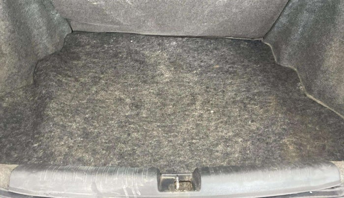 2016 Honda Amaze 1.2L I-VTEC S AT, Petrol, Automatic, 74,529 km, Boot Inside