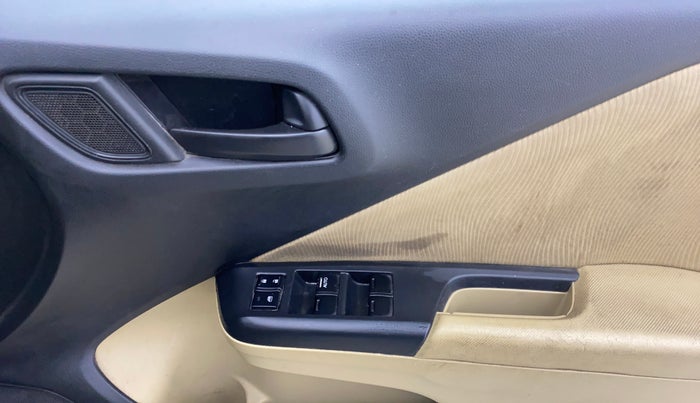 2016 Honda City 1.5L I-VTEC SV CVT, Petrol, Automatic, 66,814 km, Driver Side Door Panels Control