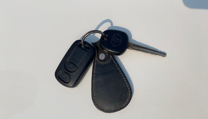 2014 Toyota Etios VD, Diesel, Manual, 25,949 km, Key Close Up