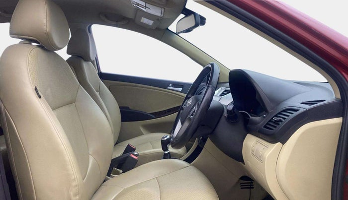 2015 Hyundai Verna FLUIDIC 4S 1.6 VTVT SX, Petrol, Manual, 79,336 km, Right Side Front Door Cabin