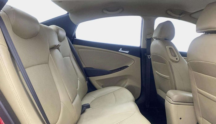 2015 Hyundai Verna FLUIDIC 4S 1.6 VTVT SX, Petrol, Manual, 79,336 km, Right Side Rear Door Cabin