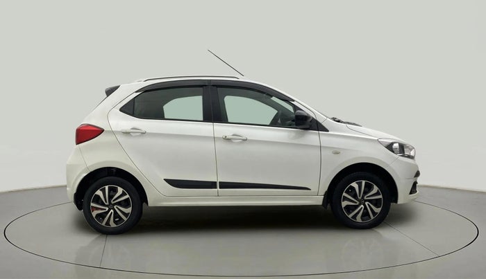 2018 Tata Tiago WIZZ EDITION PETROL, Petrol, Manual, 32,885 km, Right Side View