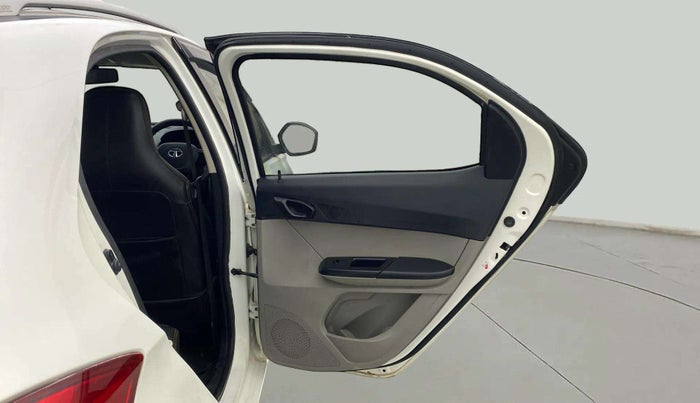 2018 Tata Tiago WIZZ EDITION PETROL, Petrol, Manual, 32,885 km, RHS Rear Door