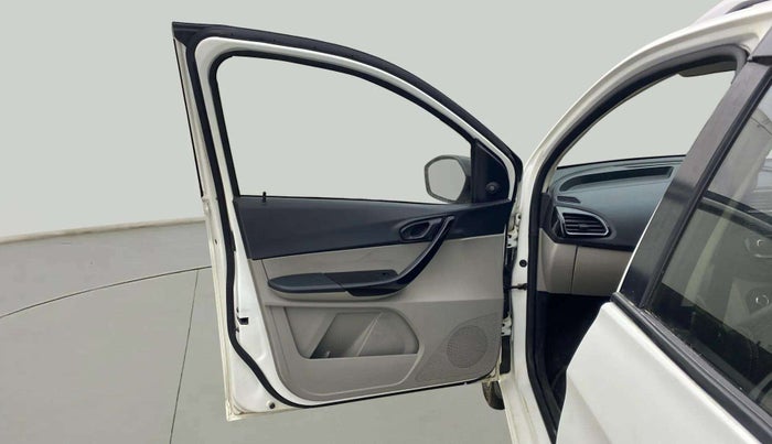 2018 Tata Tiago WIZZ EDITION PETROL, Petrol, Manual, 32,885 km, LHS Front Door