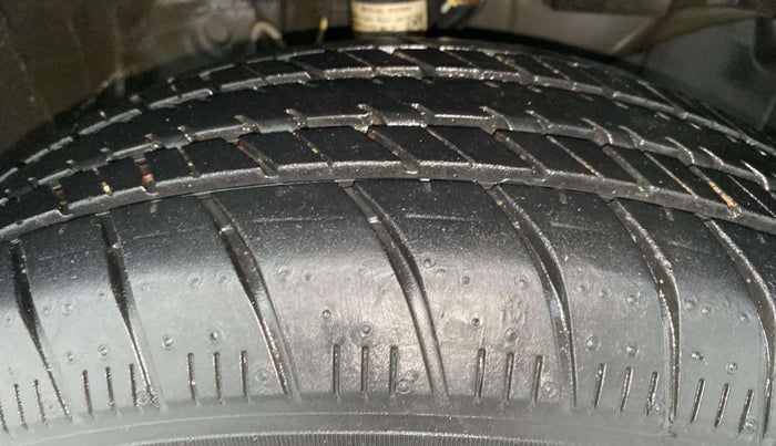 2019 Honda Amaze 1.2L I-VTEC S, Petrol, Manual, 44,640 km, Right Front Tyre Tread