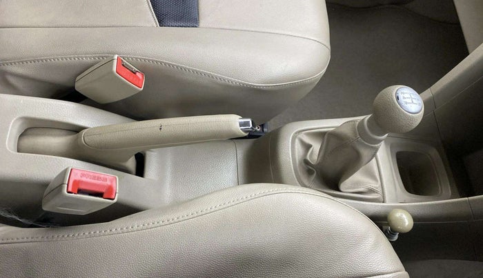 2013 Maruti Swift Dzire VXI, Petrol, Manual, 20,300 km, Gear Lever