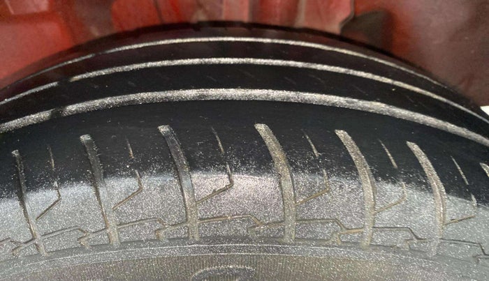 2021 Maruti Swift VXI, Petrol, Manual, 63,536 km, Left Rear Tyre Tread