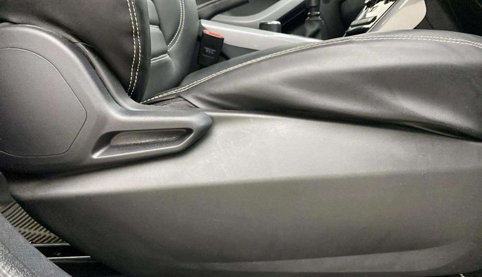 2023 Tata NEXON XM PETROL, Petrol, Manual, 22,605 km, Driver Side Adjustment Panel