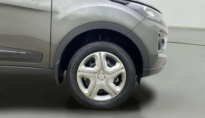 2023 Tata NEXON XM PETROL, Petrol, Manual, 22,605 km, Right Front Wheel