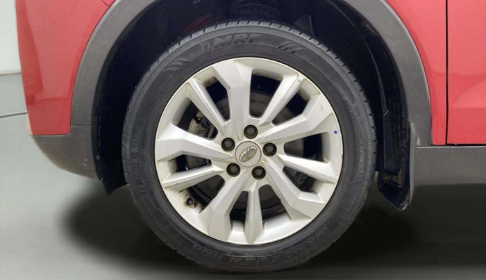 2019 Mahindra XUV300 W8 1.2 PETROL, Petrol, Manual, 31,640 km, Left Front Wheel