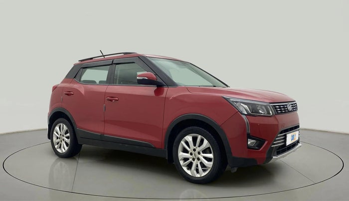 2019 Mahindra XUV300 W8 1.2 PETROL, Petrol, Manual, 31,640 km, Right Front Diagonal