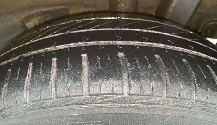 2016 Hyundai Grand i10 ASTA AT 1.2 KAPPA VTVT, Petrol, Automatic, 40,648 km, Left Rear Tyre Tread
