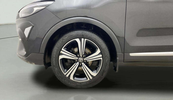 2022 MG ASTOR SAVVY 1.5 CVT S RED, Petrol, Automatic, 32,138 km, Left Front Wheel