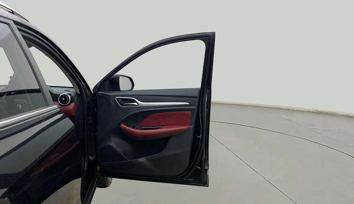 2022 MG ASTOR SAVVY 1.5 CVT S RED, Petrol, Automatic, 32,138 km, RHS Front Door
