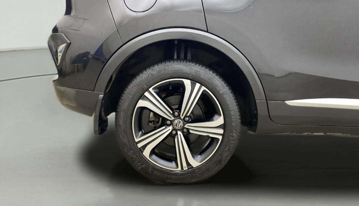 2022 MG ASTOR SAVVY 1.5 CVT S RED, Petrol, Automatic, 32,138 km, Right Rear Wheel