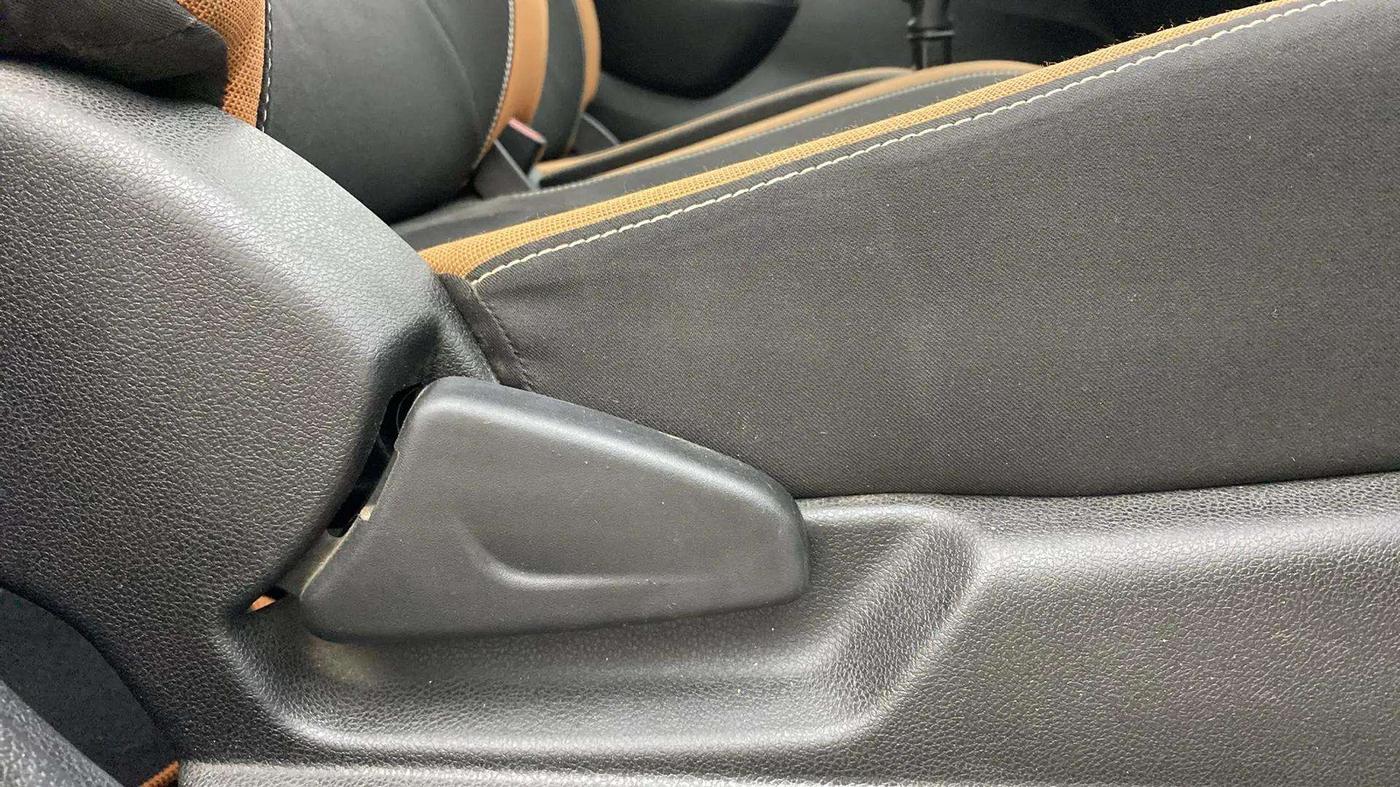 2020 Renault Kwid CLIMBER 1.0 (O), Petrol, Manual, 40,002 km, Driver Side Adjustment Panel