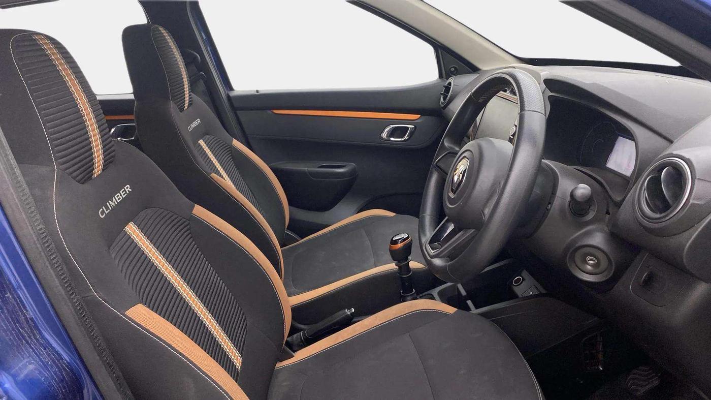 2020 Renault Kwid CLIMBER 1.0 (O), Petrol, Manual, 40,002 km, Right Side Front Door Cabin